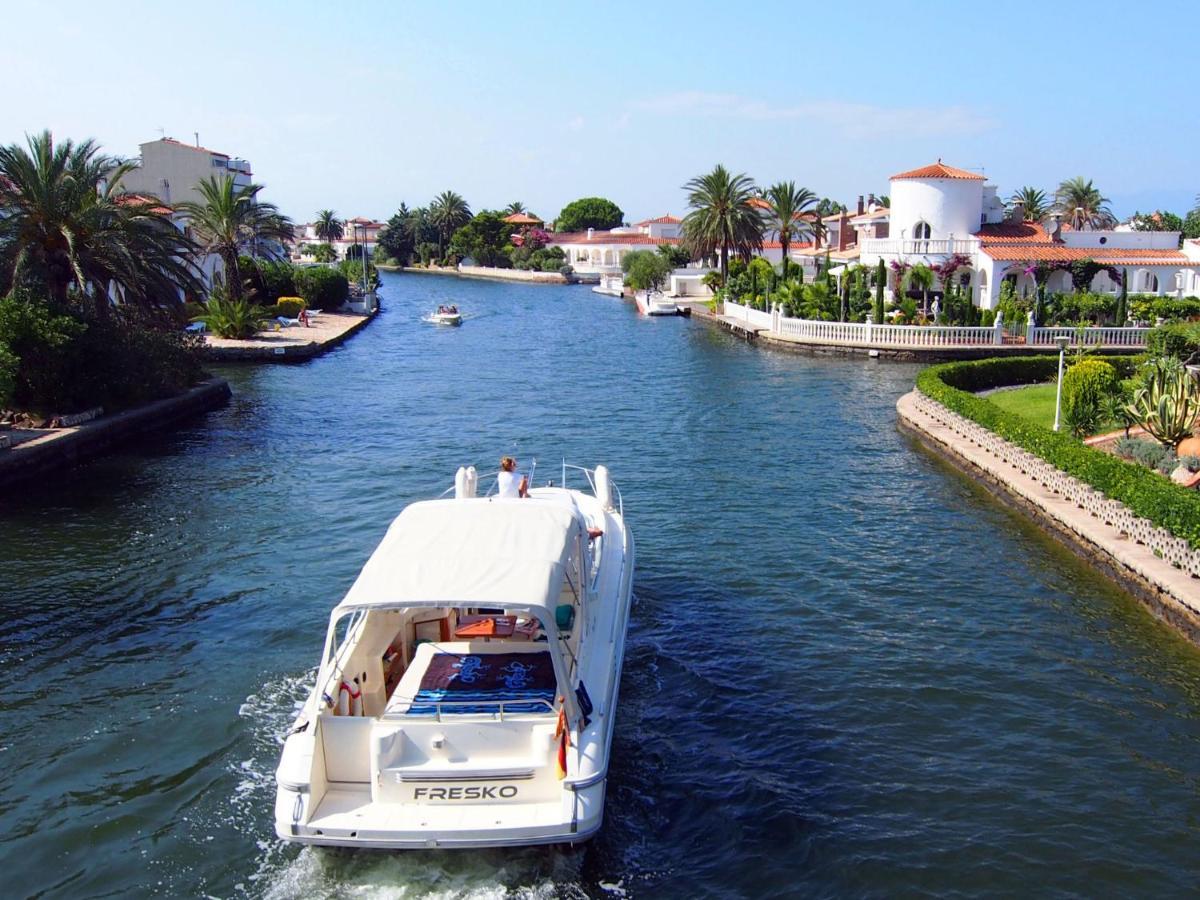 Holiday Home Peni By Interhome Empuriabrava Eksteriør bilde